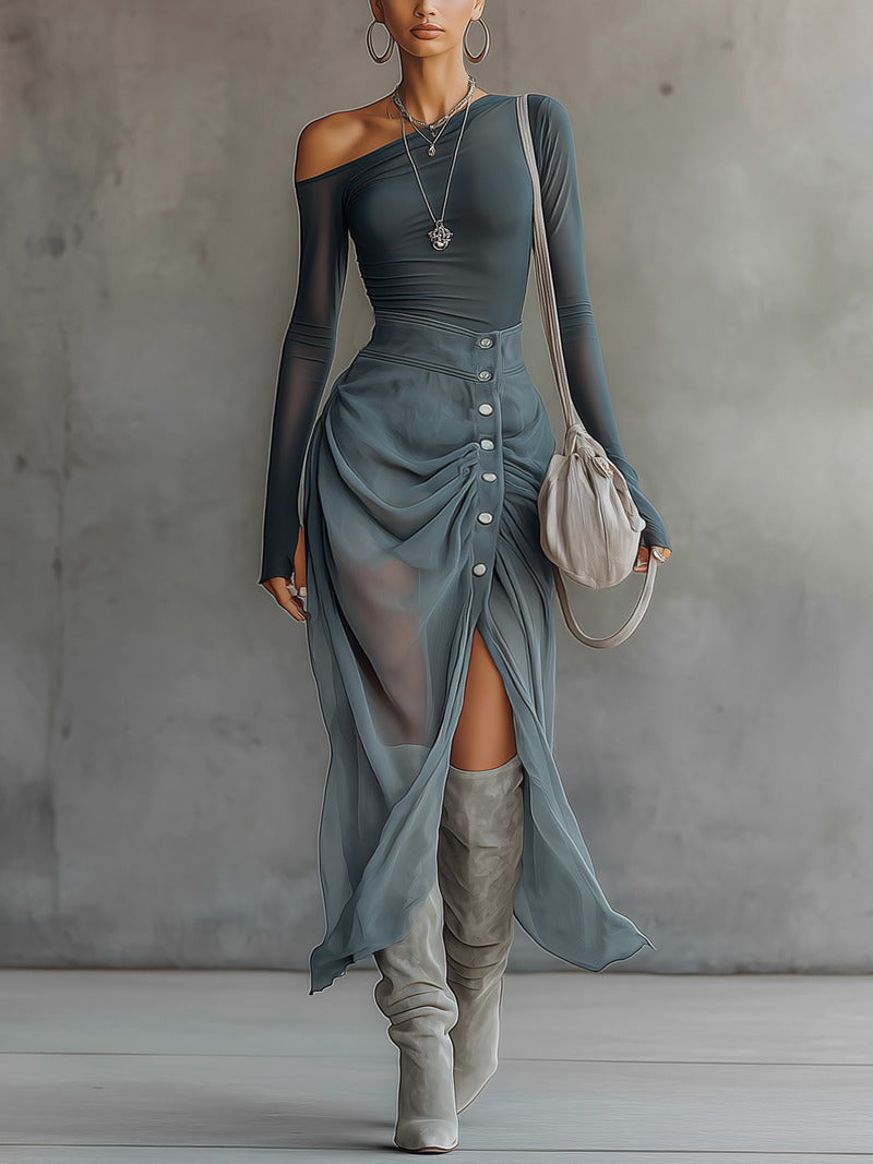 Carla - Vestido Maxi Azul de Punto Elástico y Gasa con Hombros Descubiertos y Bajo con Abertura