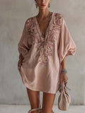 Lucía - Vestido Mini Rosa de Algodón y Lino con Bordados Florales de Estilo Vintage