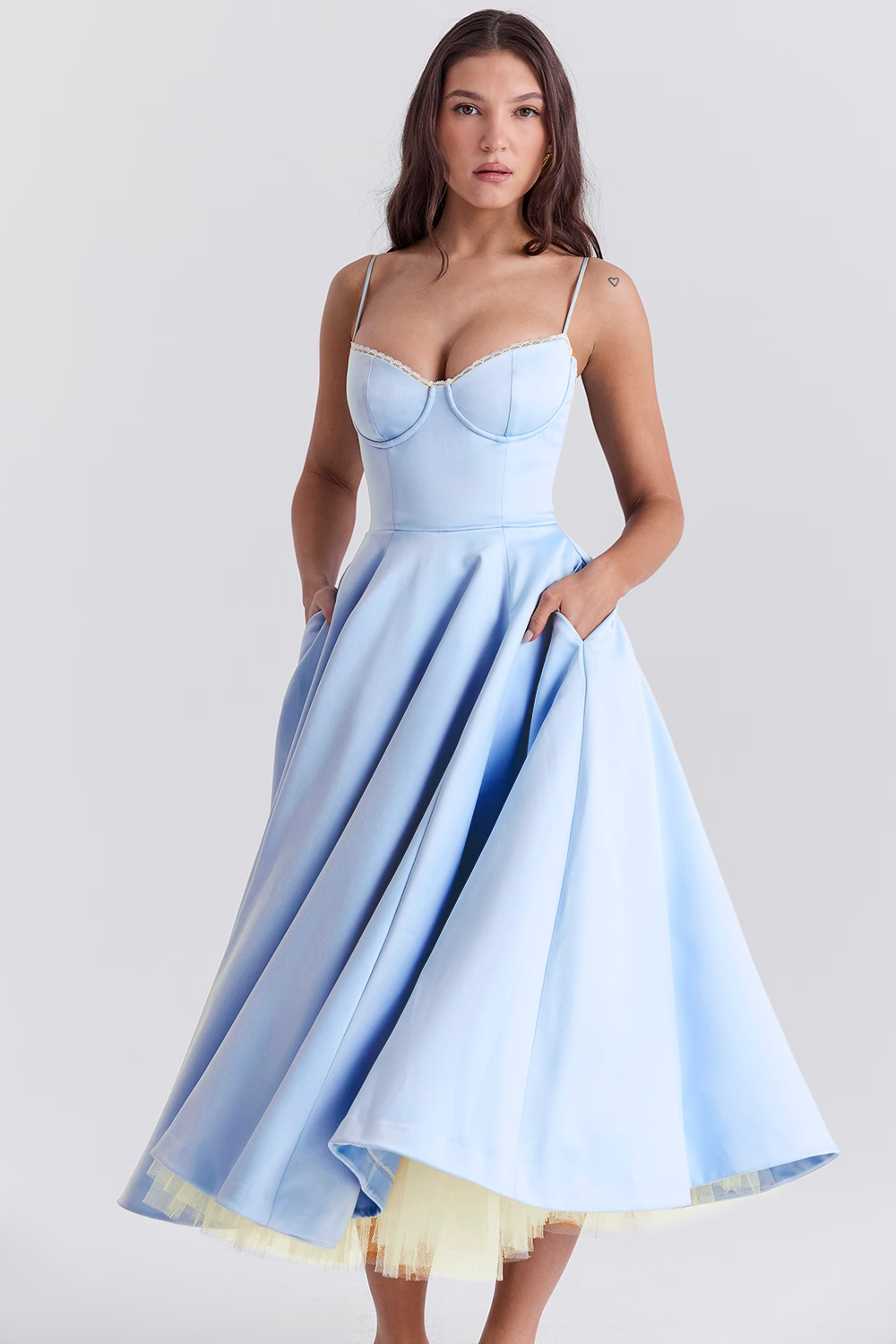 Clara – Vestido Sky Elegance