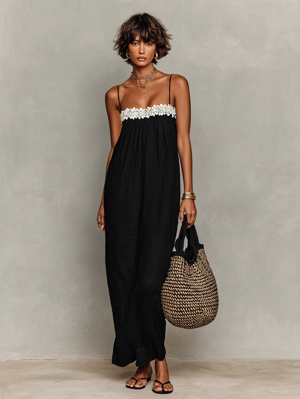 VestidoCaterina |  Maxi Minimalista para Mujer con Paneles de Encaje, Escote Palabra de Honor y Tirantes Finos
