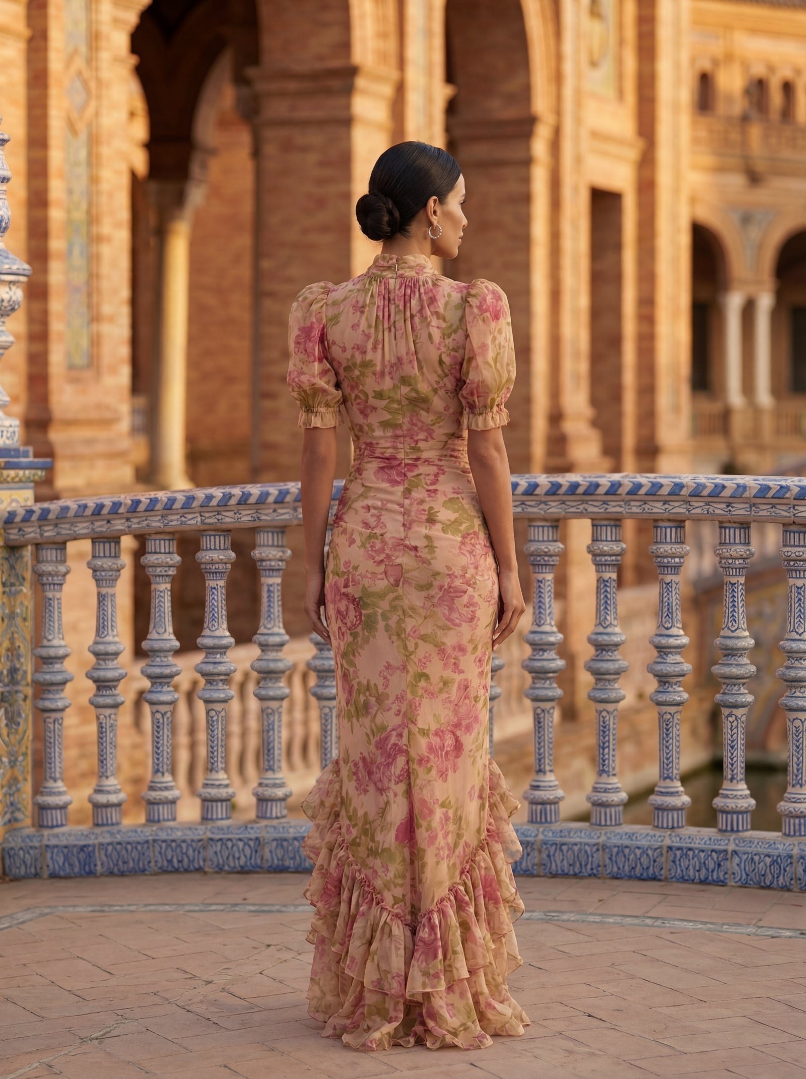 Valentina - Vestido Bordado de Inspiración Mediterránea