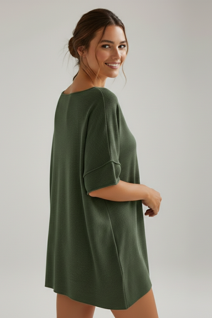 Teresa - Camiseta de mujer extragrande con cuello redondo y mangas cortas.