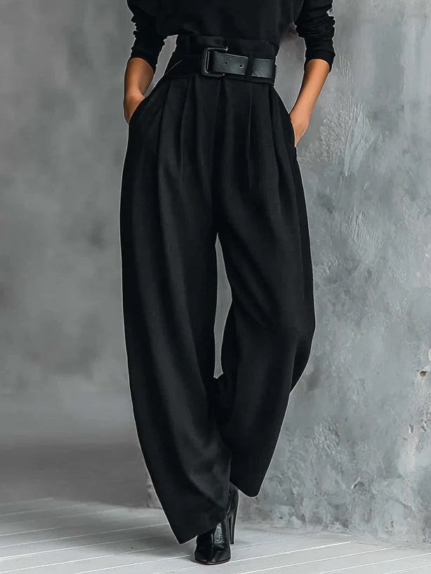 Lisa | Conjunto Negro de 2 Piezas con Cinturón