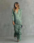 Clara | Elegante Vestido Midi Con Mangas y Flecos